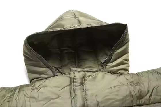 بسته بندی شده در فضای باز کمپینگ پیاده روی سبک وزن ضد آب زمستانی Unisex کوله خواب پوشانده